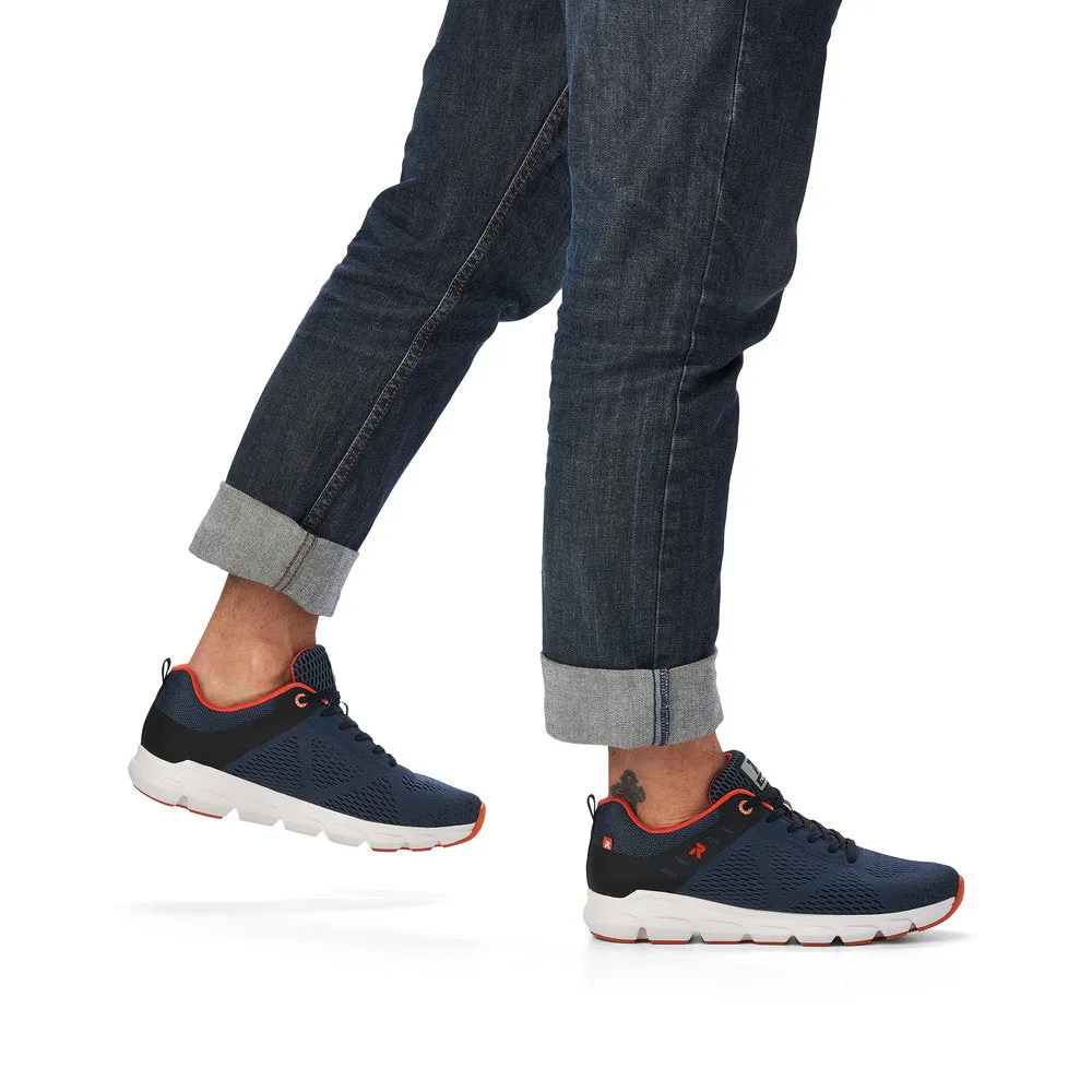 07806 Athletic Lace Sneaker