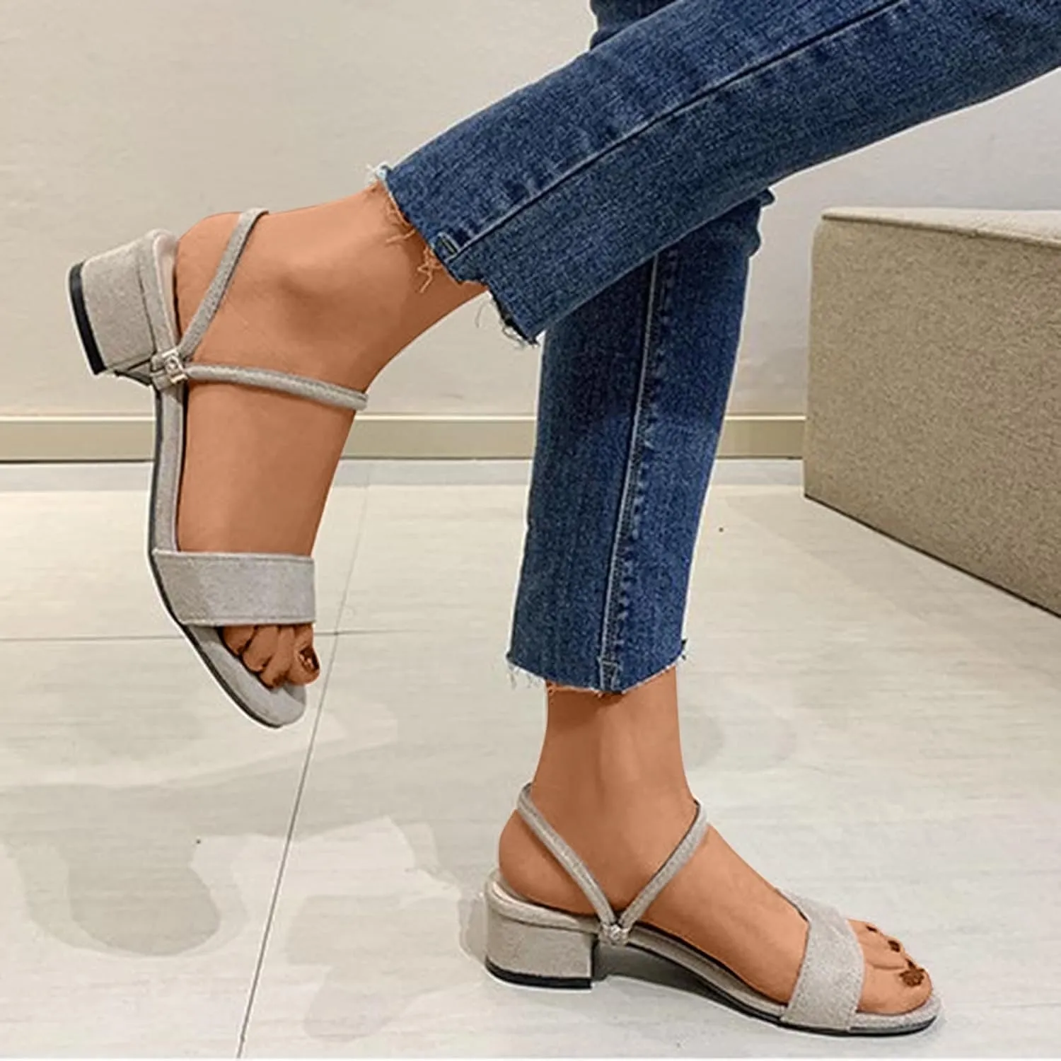 2025 Elegant Women's Low Block Heel Sandals Open Toe Sandal with Double Strap Adjustable Straps for Comfort