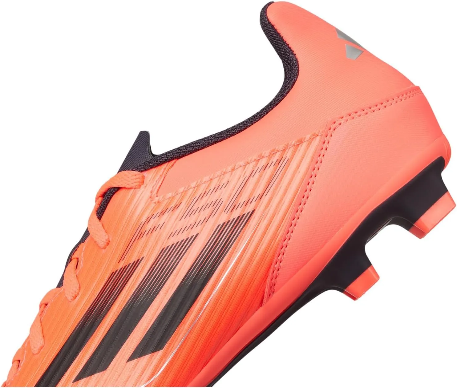 adidas Unisex-Adult F50 Club Flexible Ground Sneaker