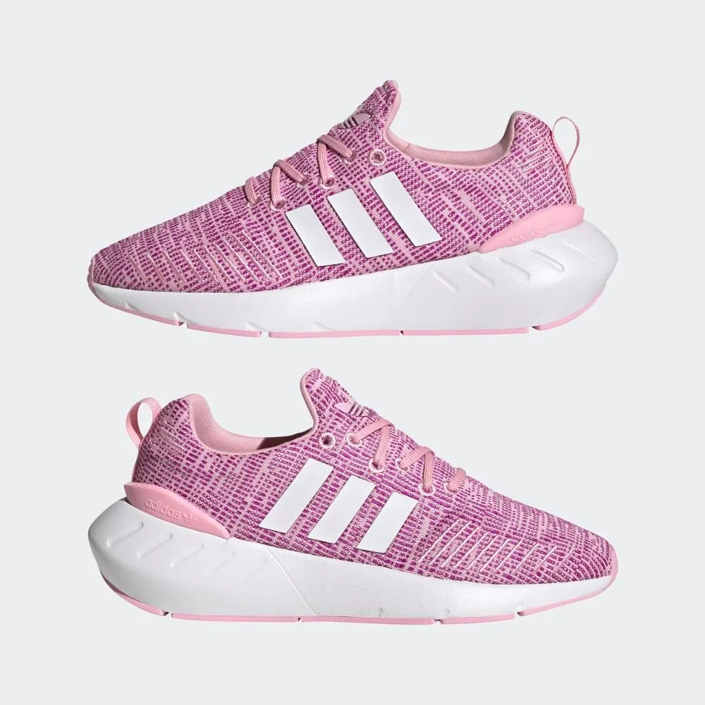 adidas Unisex-Child Swift Run 22 Sneaker