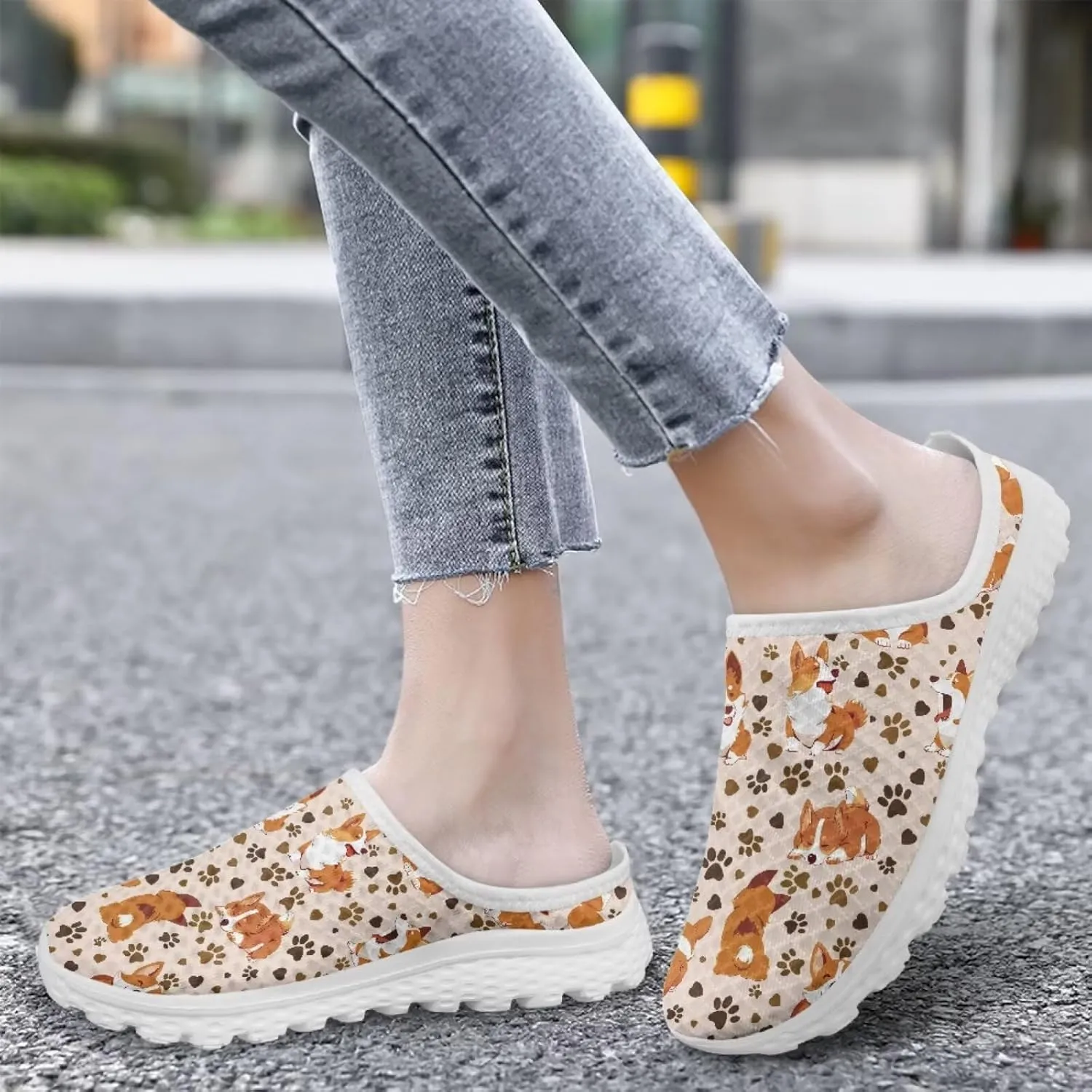 Binienty Women Wide Width Mesh Slippers Fashion Slip on Mule Shoes Breathable Ladies Outdoor Garden Loafers