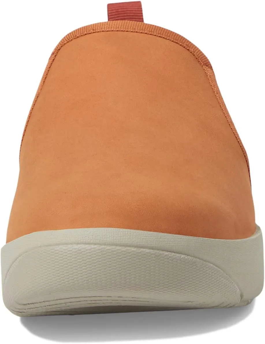 BOGS Kicker Slip-On Elastic Leather