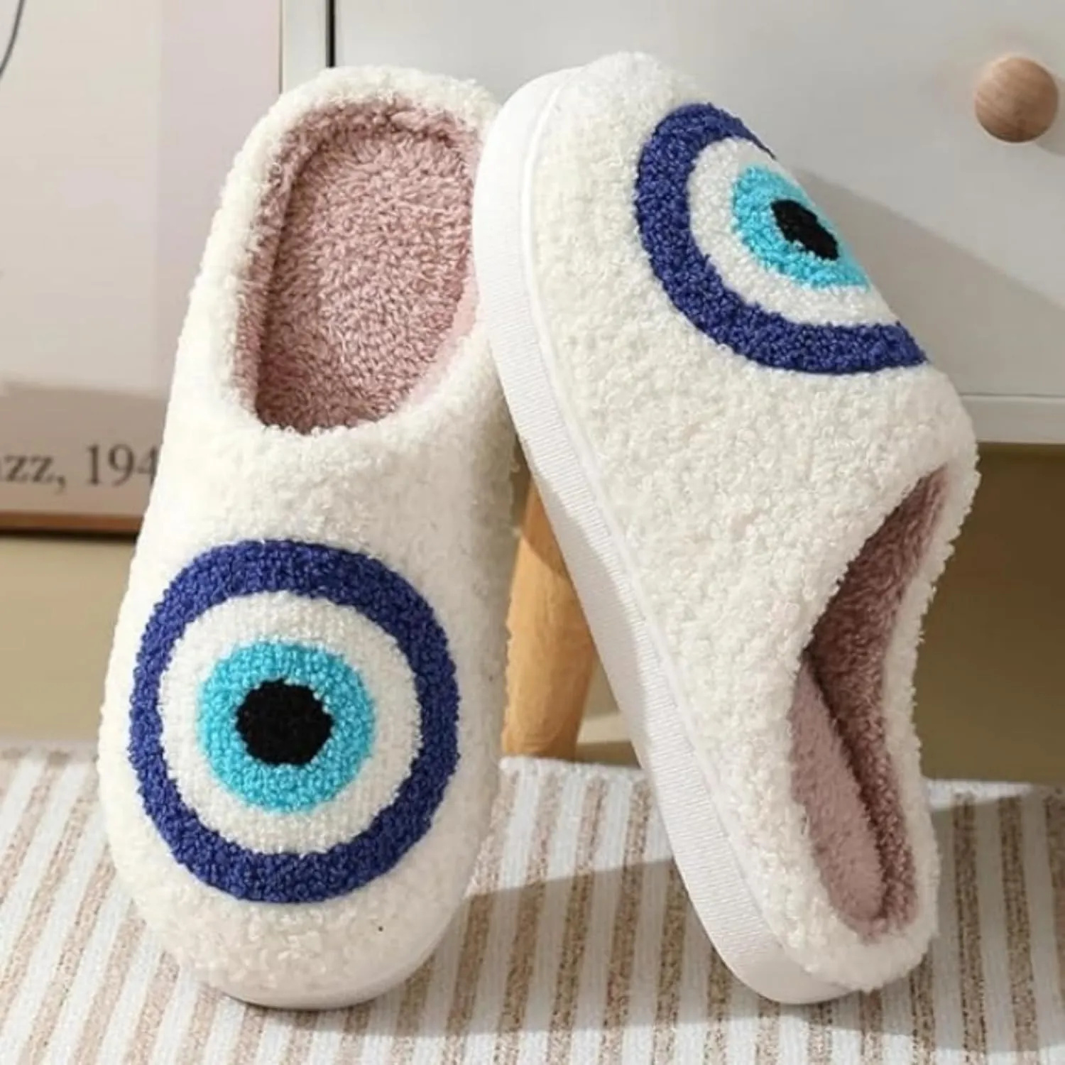 bolukets House Slippers for Women and Men, Retro Soft Warm Fuzzy Cherry Slippers, Casual Couple Fluffy Winter Strawberry Slippers for Indoor Bedroom