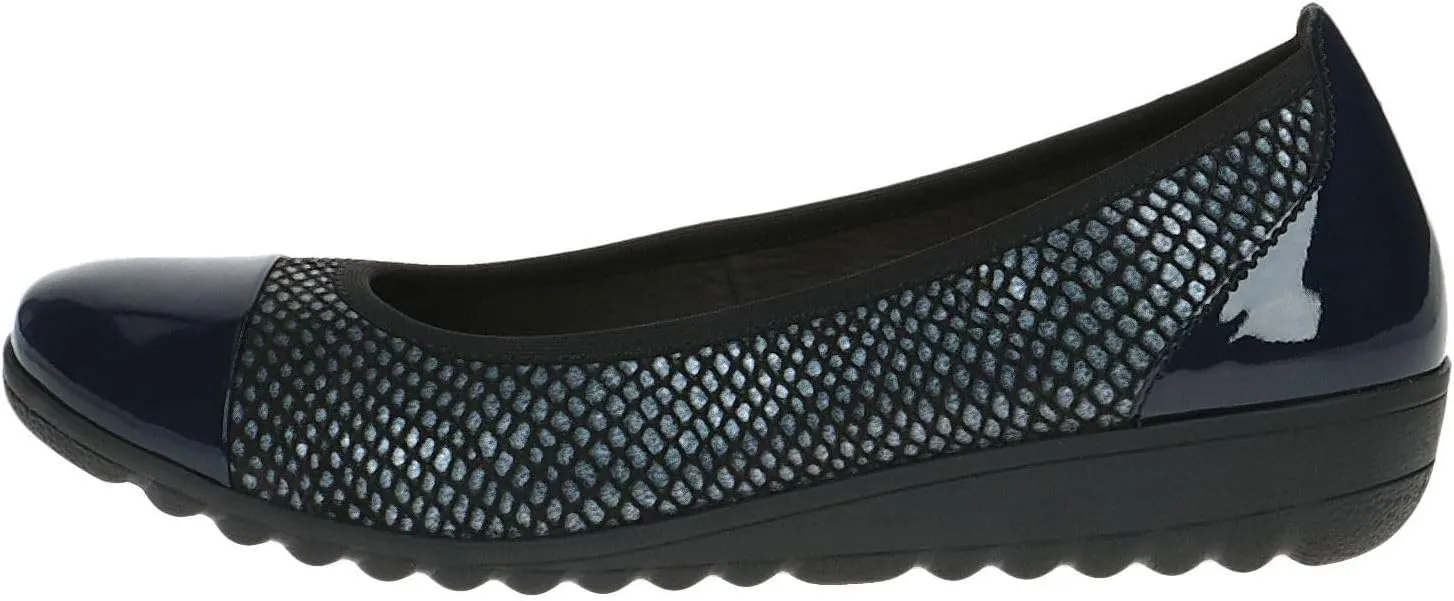CAPRICE Women's Closed Ballet Flats Wedge