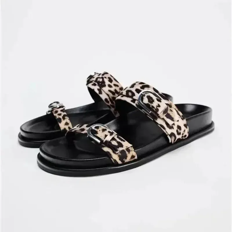 Chic Leopard Print Platform Sandal