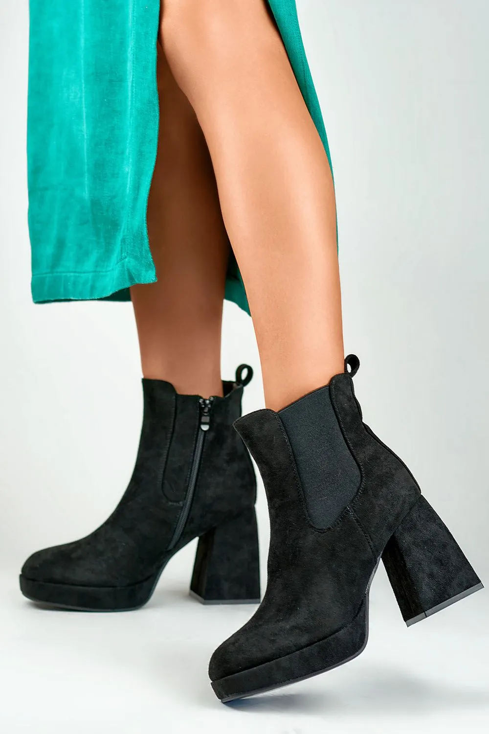 Chic Versatile & Comfortable Heel Boots
