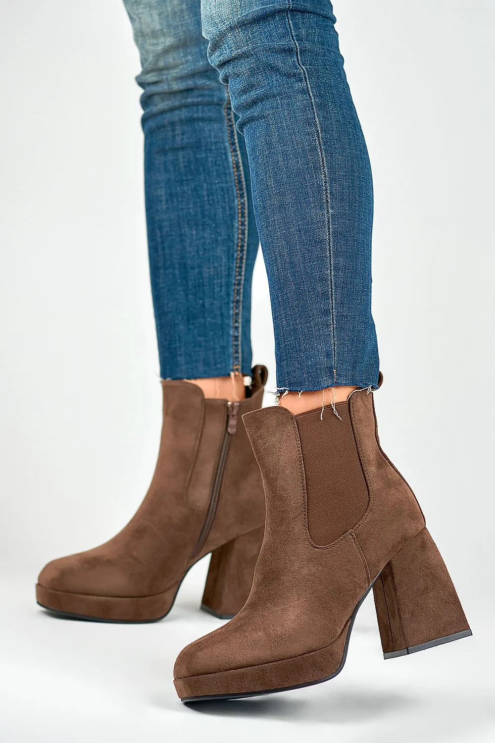 Chic Versatile & Comfortable Heel Boots
