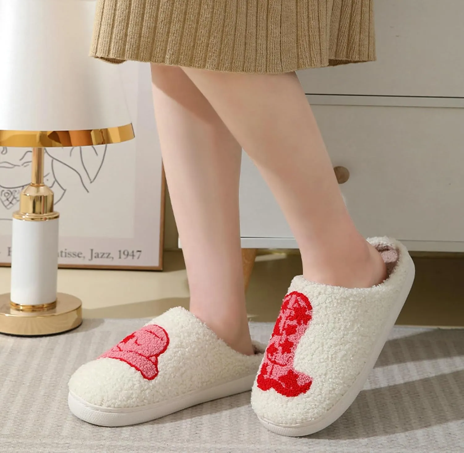 Cute Strawberry Pattern Women's Bedroom Slippers - Warm, Soft, Fuzzy, Non-Slip