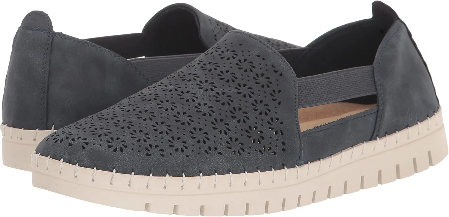 Easy Street Women's Megafresh Sneaker