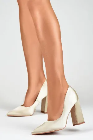 Elegant Sleek Timeless Block Heel Pumps