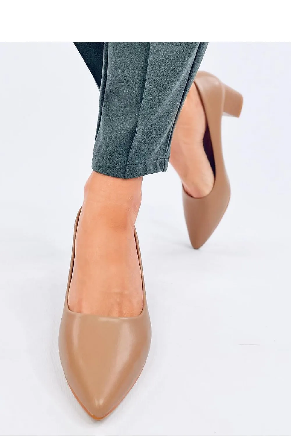 Elegant Sleek Timeless Block Heel Pumps