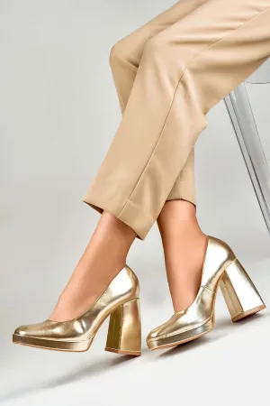Elegant Sleek Timeless Heel Pumps