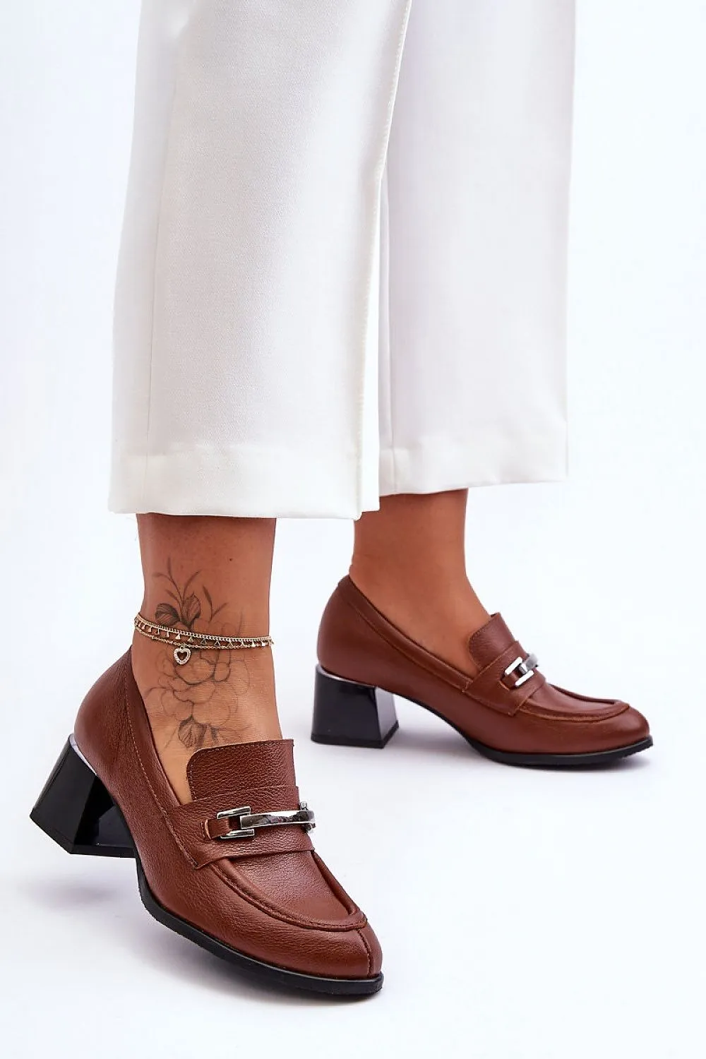 Elegant Sleek Timeless Heel Pumps