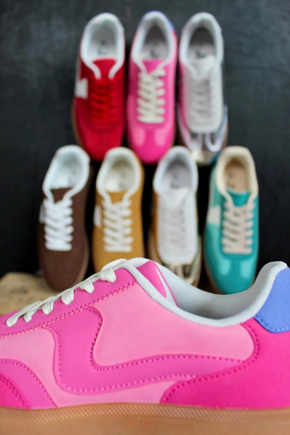 Forever Link Modern-12 Women's Low Top Lady Sneakers Lace-up Fashion Shoes