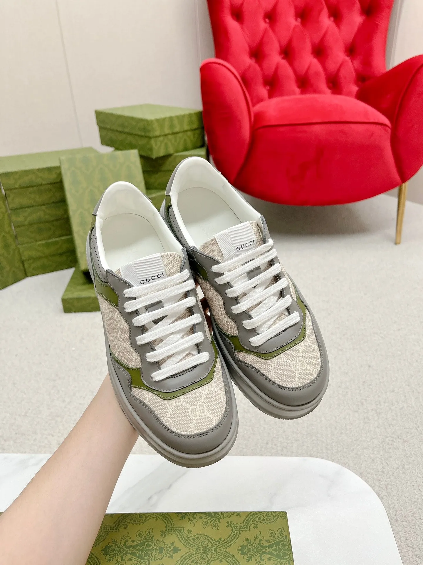 GG Digital-first GRAY TRAINER AND High-tech CREAMY WHITE CALFSKIN Gucci