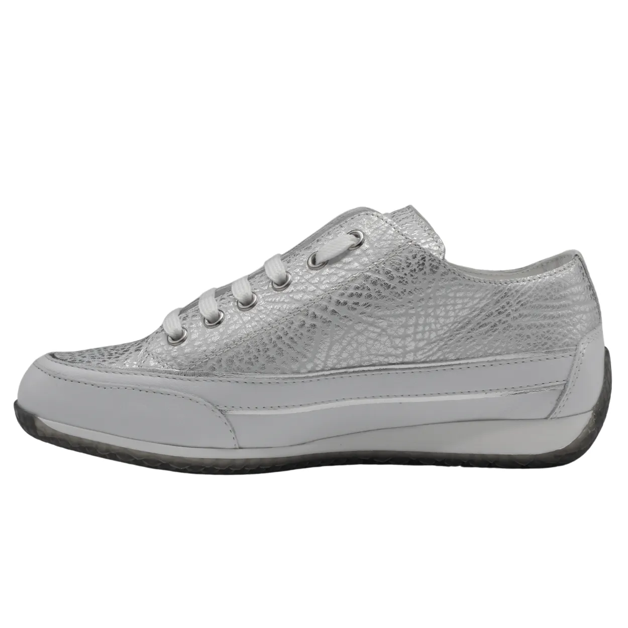 Janis Strip Chic Sneaker