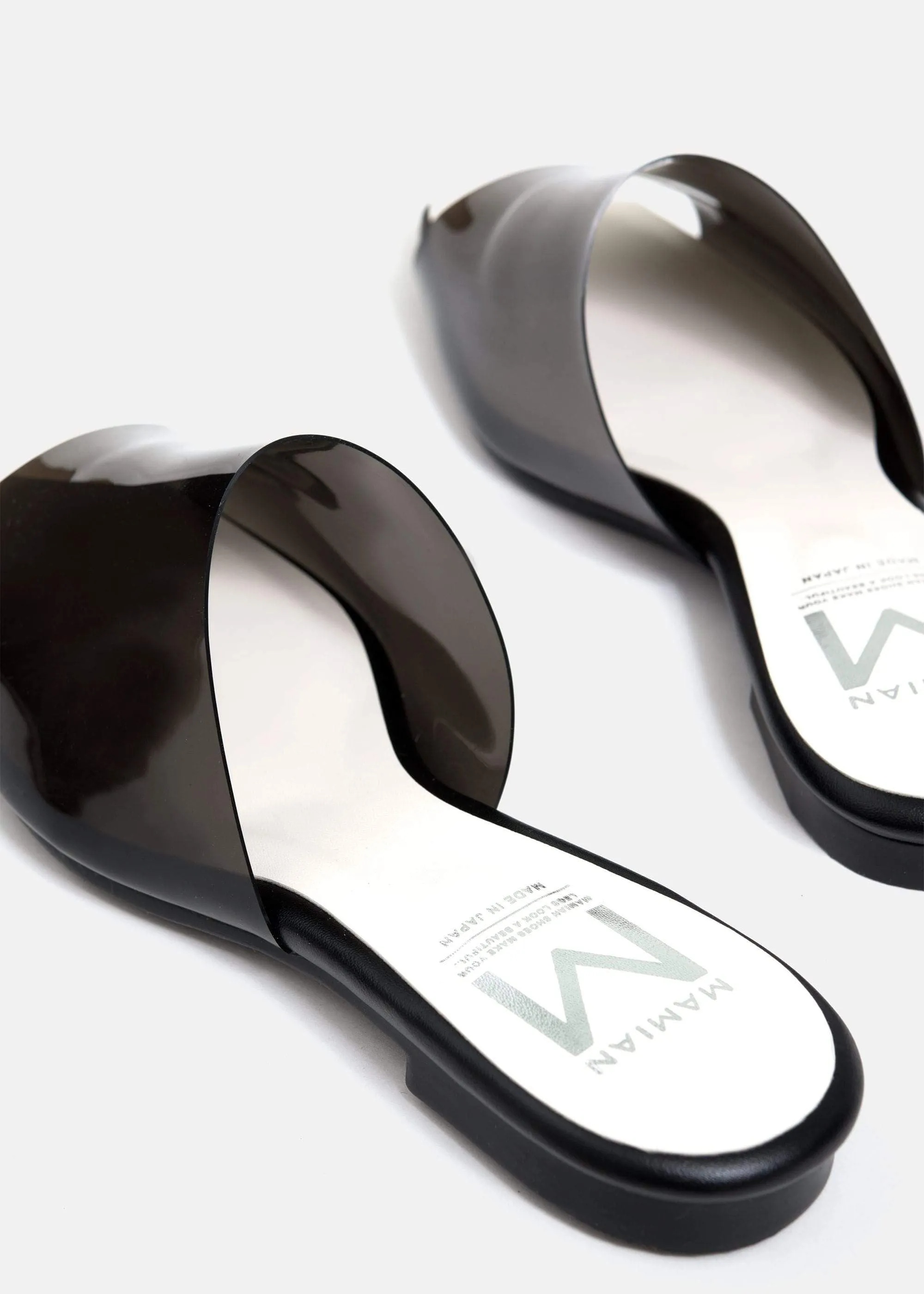 Limited special price 1,990 yen: PVC mule slippers (3370) black