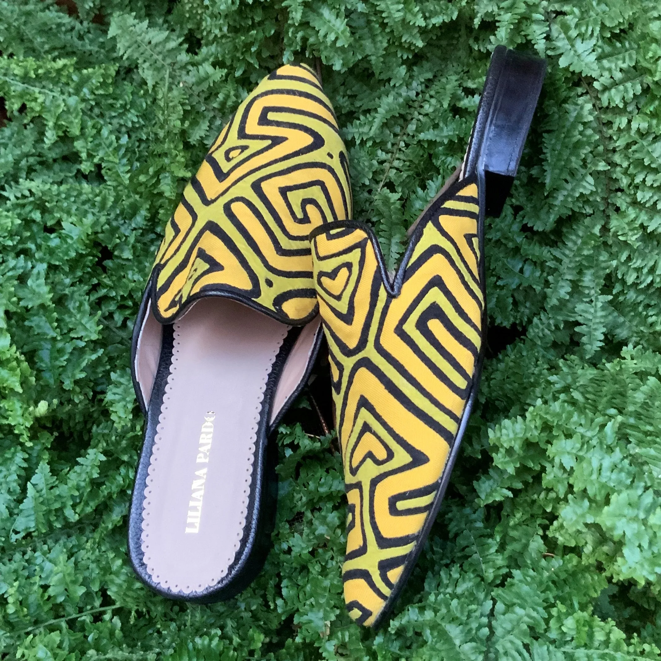 Mola Mules | Yellow Tones