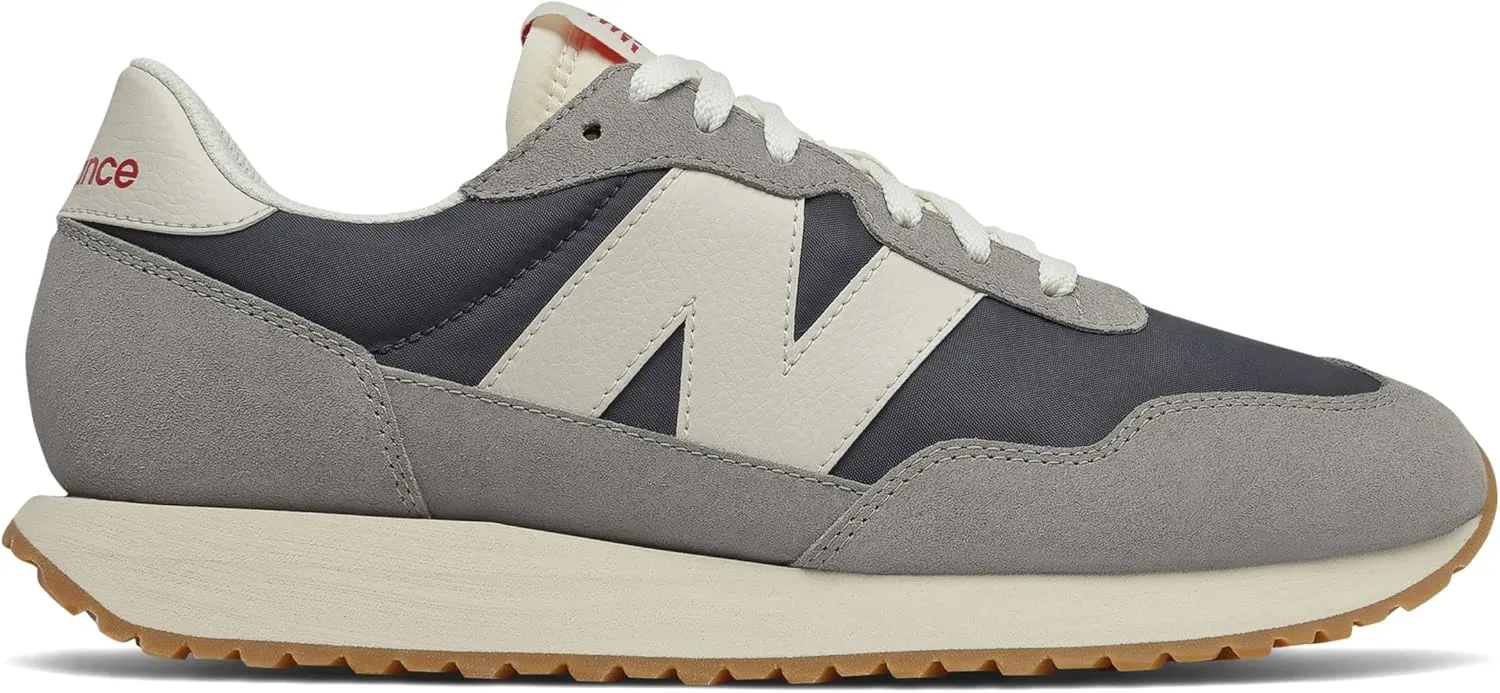 New Balance Men's Fresh Foam More V3 Running Shoe, Small
