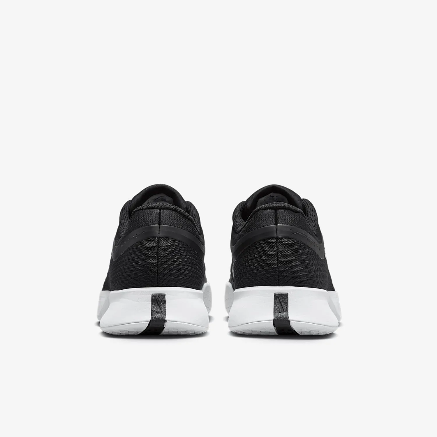 Nike Men's Vapor Pro 3 Sneaker
