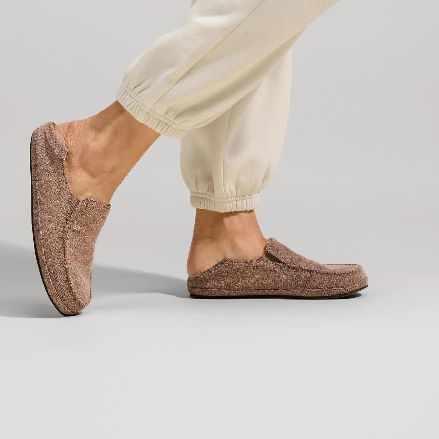 OLUKAI Nohea Hulu Women's Slippers, Soft & Comfortable Slippers with Fleece Lining, Wool Blend Footbed & Drop-In Heel Design
