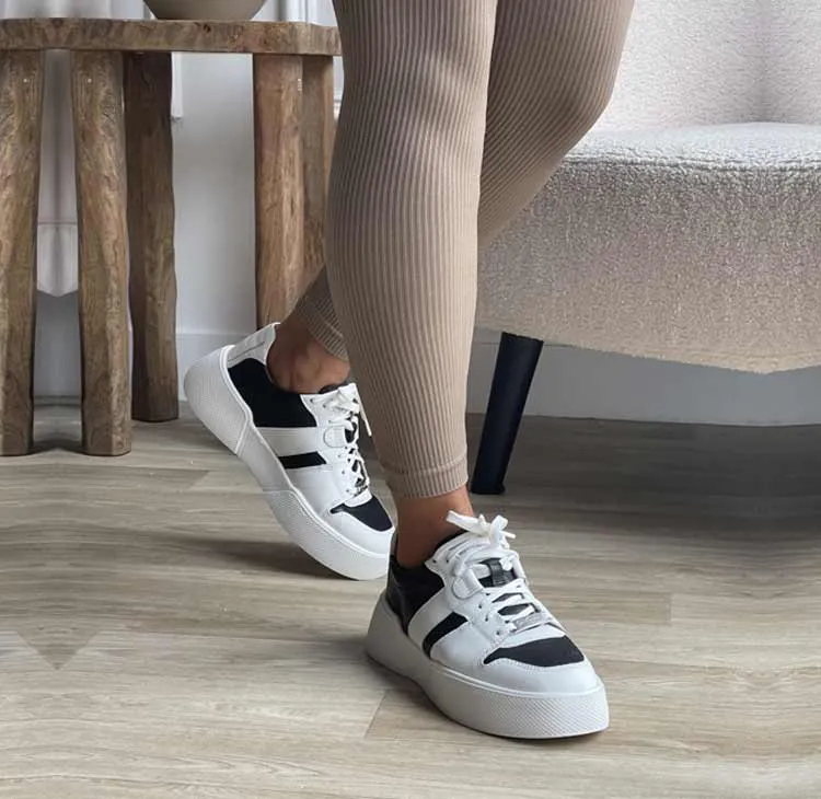 oval white & black
