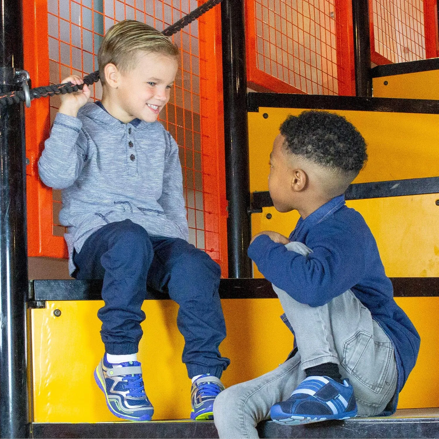 pediped Unisex-Child Force Sneaker