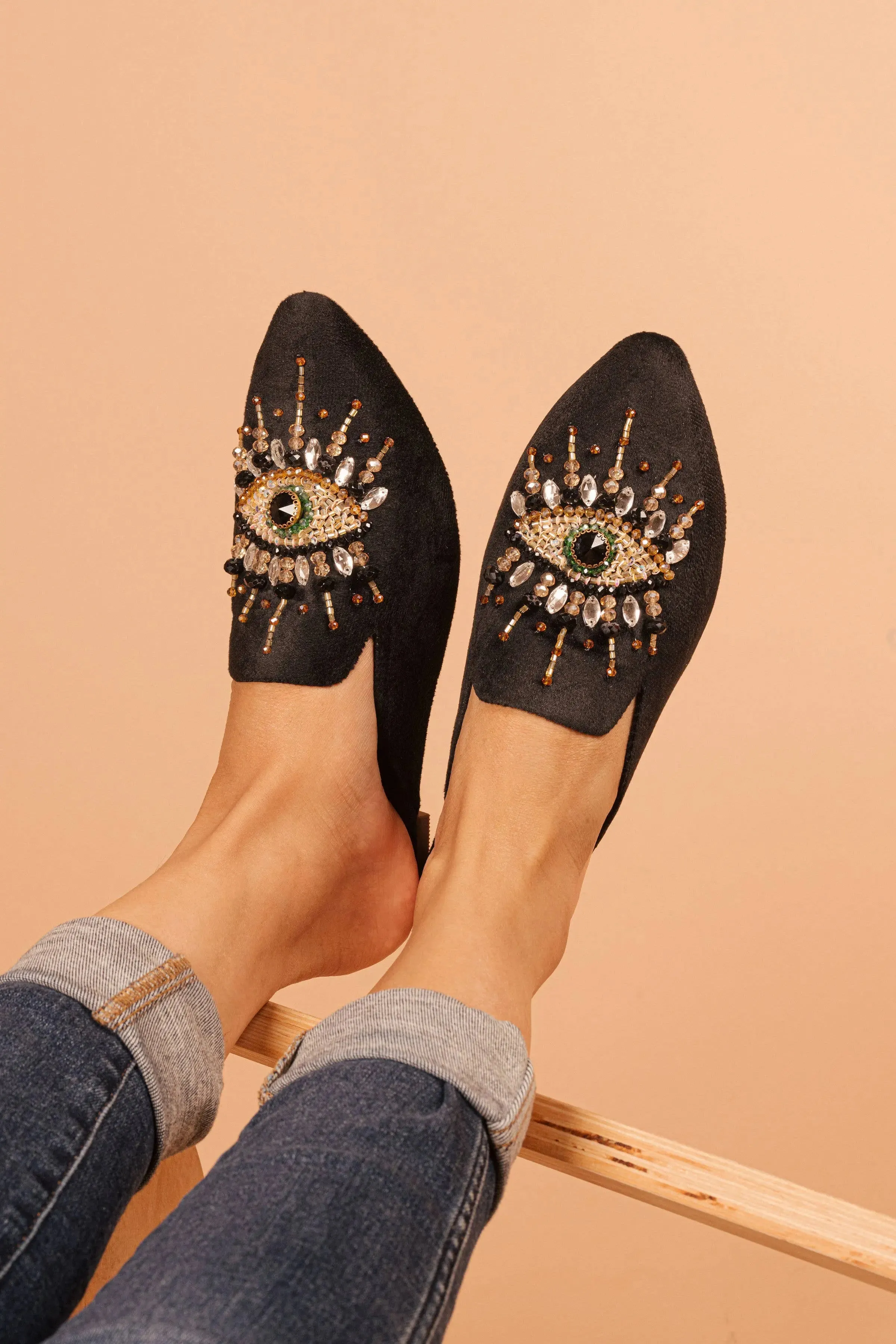 Pointed Toe Artisanal Good Eye Black Women's Mule Embroidery: 8
