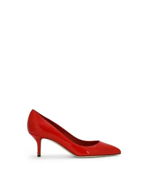 Pointed varnish pumps with medium heel