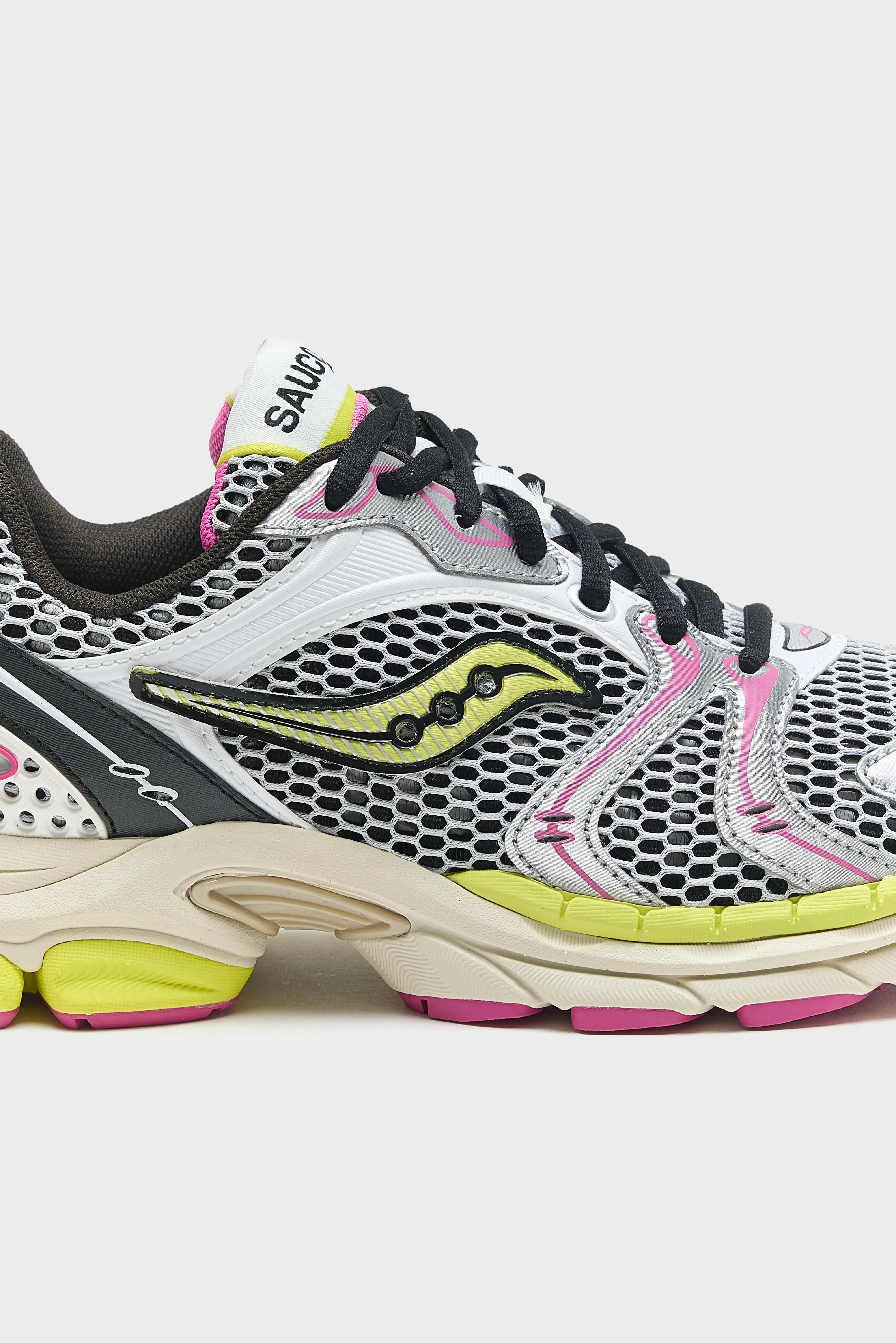 ProGrid Triumph 4 for Women  (251 / W / YELLOW)