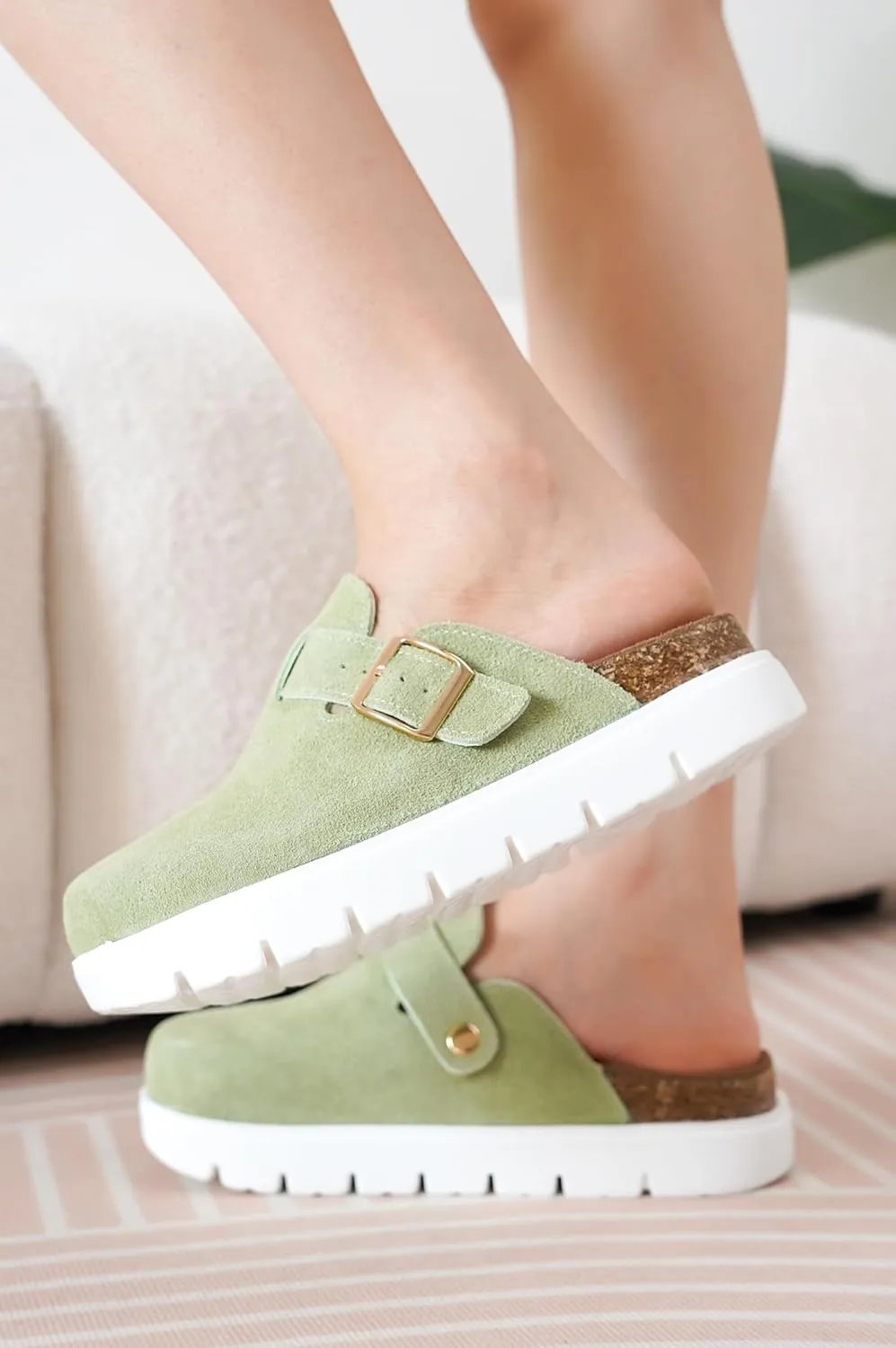Project Cloud Genuine Leather Platform Clogs for Women Footwear - Memory Foam Arch Support Cork Footbed Casual Shoes & Mules for Women 2025 (Benton Chunky)