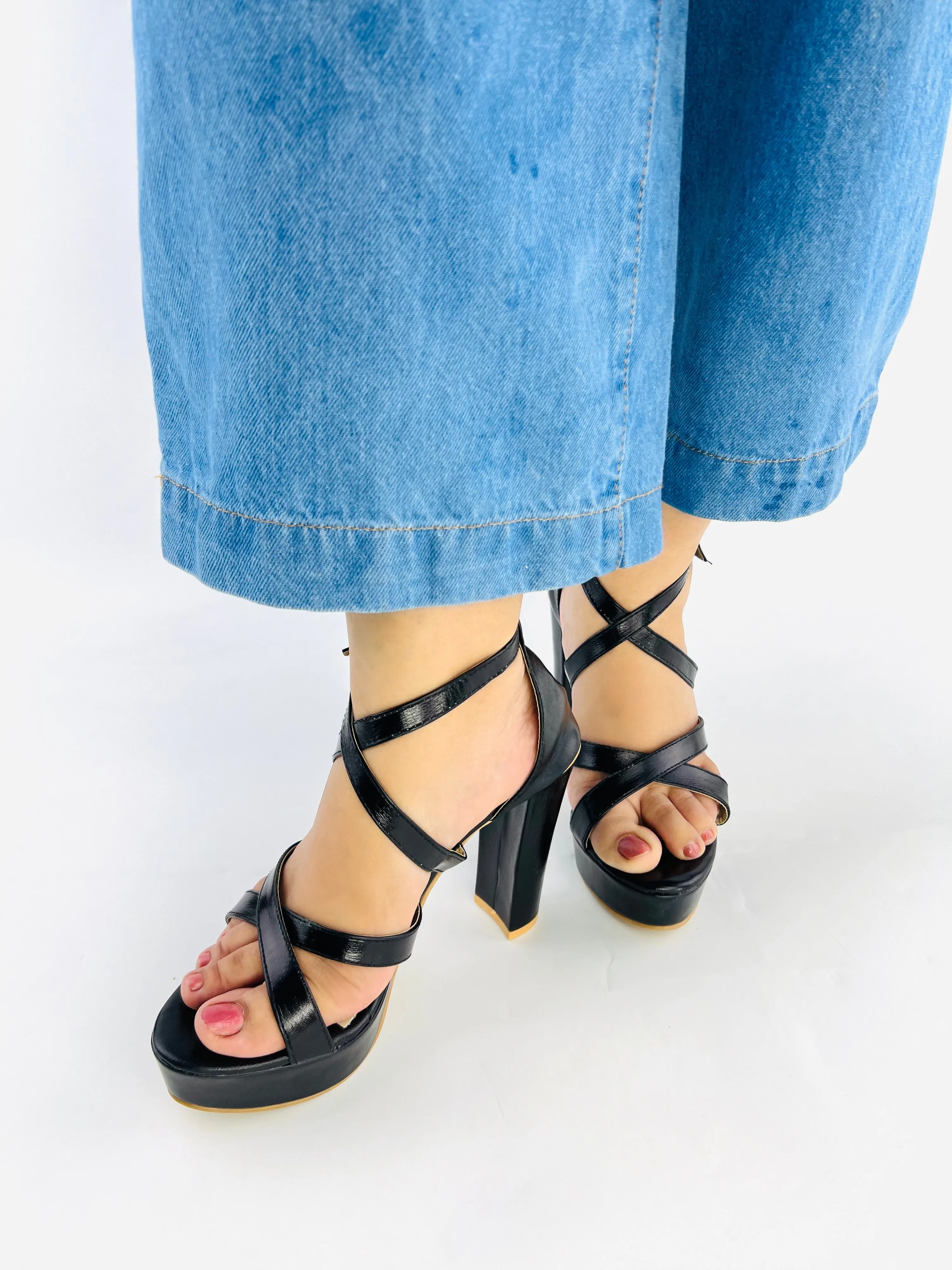 Spunkz Metallic Black Platform Heeled Sandals-11057