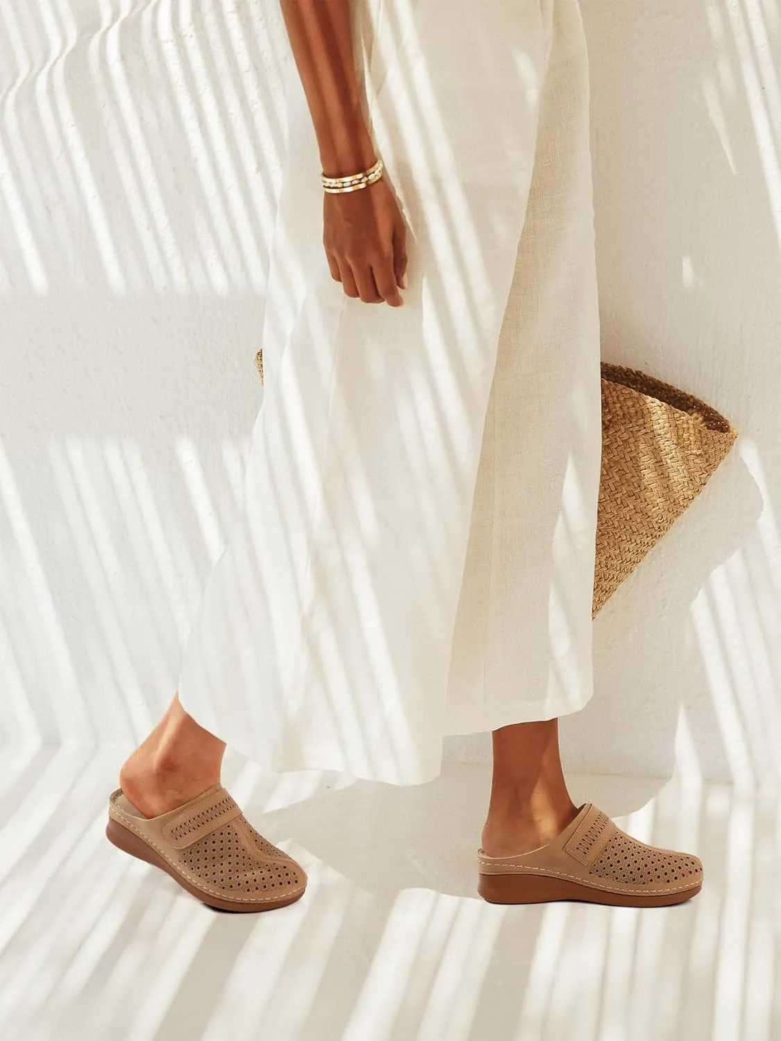 TEMOFON Clogs for Women Mules Shoes: Comfortable Arch Support Closed Toe Sandals Backless Low Wedge Slip on Shoes