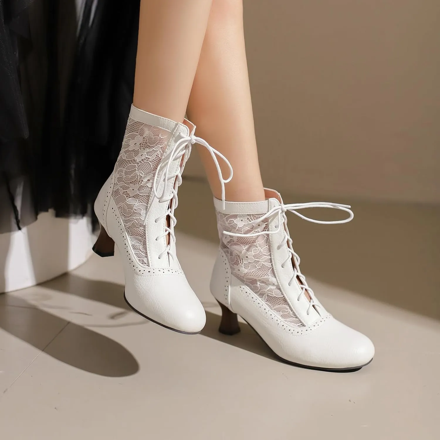 Vintage Victorian Boots for Women Kitten Heel Lace Ruffles Granny Boots Lace Up Ankle-High Booties