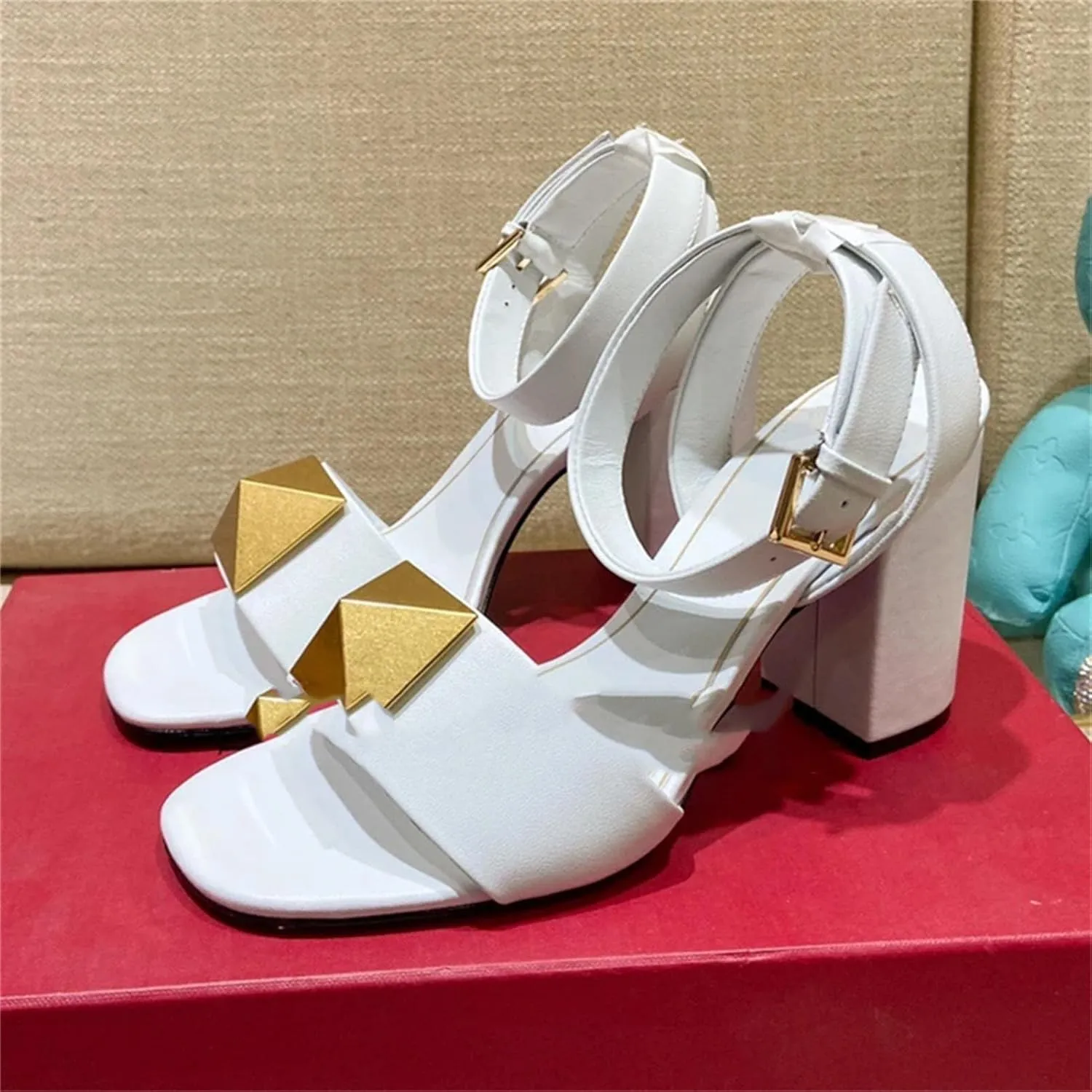 Women's Chunky Heel Leather Sandals, Rivet Strappy Open Toe Summer Luxury