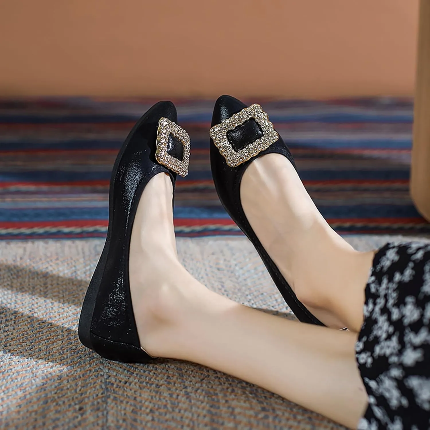 Women's Flats, Foldable Ballet Flats for Women, Fashion Buckle Pionted Toe Comfort Light Weight Slip-On Dress Shoes
