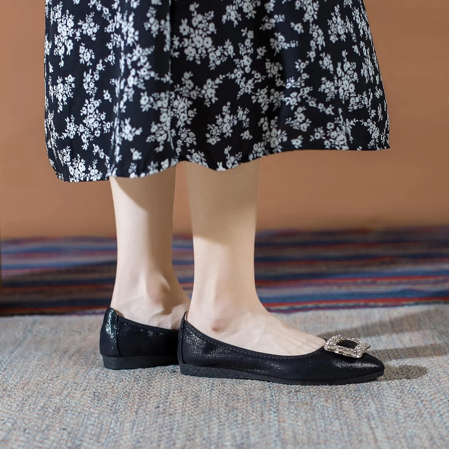 Women's Flats, Foldable Ballet Flats for Women, Fashion Buckle Pionted Toe Comfort Light Weight Slip-On Dress Shoes