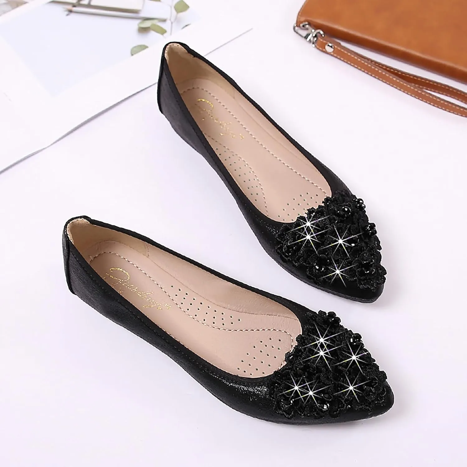 Women's Flats, Foldable Ballet Flats for Women, Flower Pionted Toe Comfort Light Weight Slip-On Dress Shoes