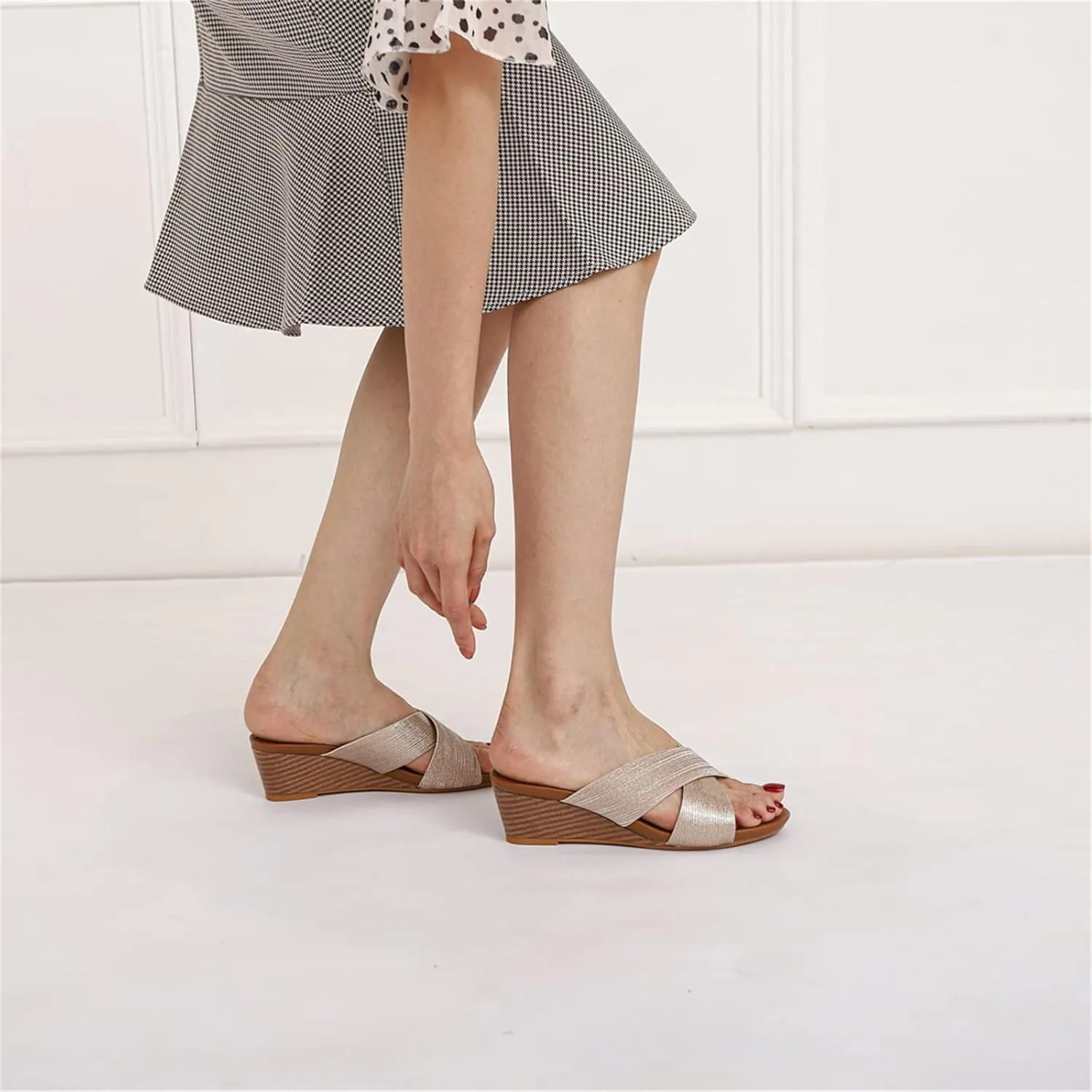 Women's Leather Platform Wedge Sandals Shiny Fashion Roman Bohemian Open Toe Slip-On Beach Casual High Heels Dressy Slippers