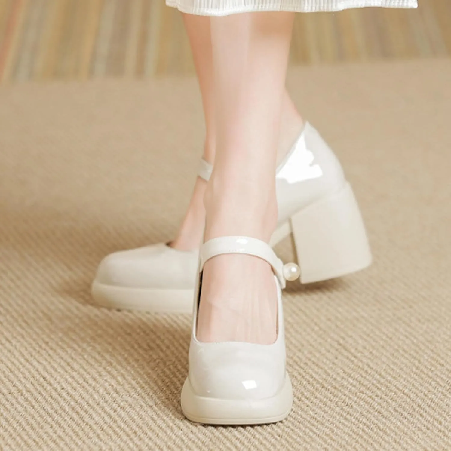 Women's Patent Leather Mary Jane Platform Chunky Heel Pumps Classic Round Toe Ankle Strap Non-Slip Mid Block Heel Dress Shoes with Adjustable Hook and Loop