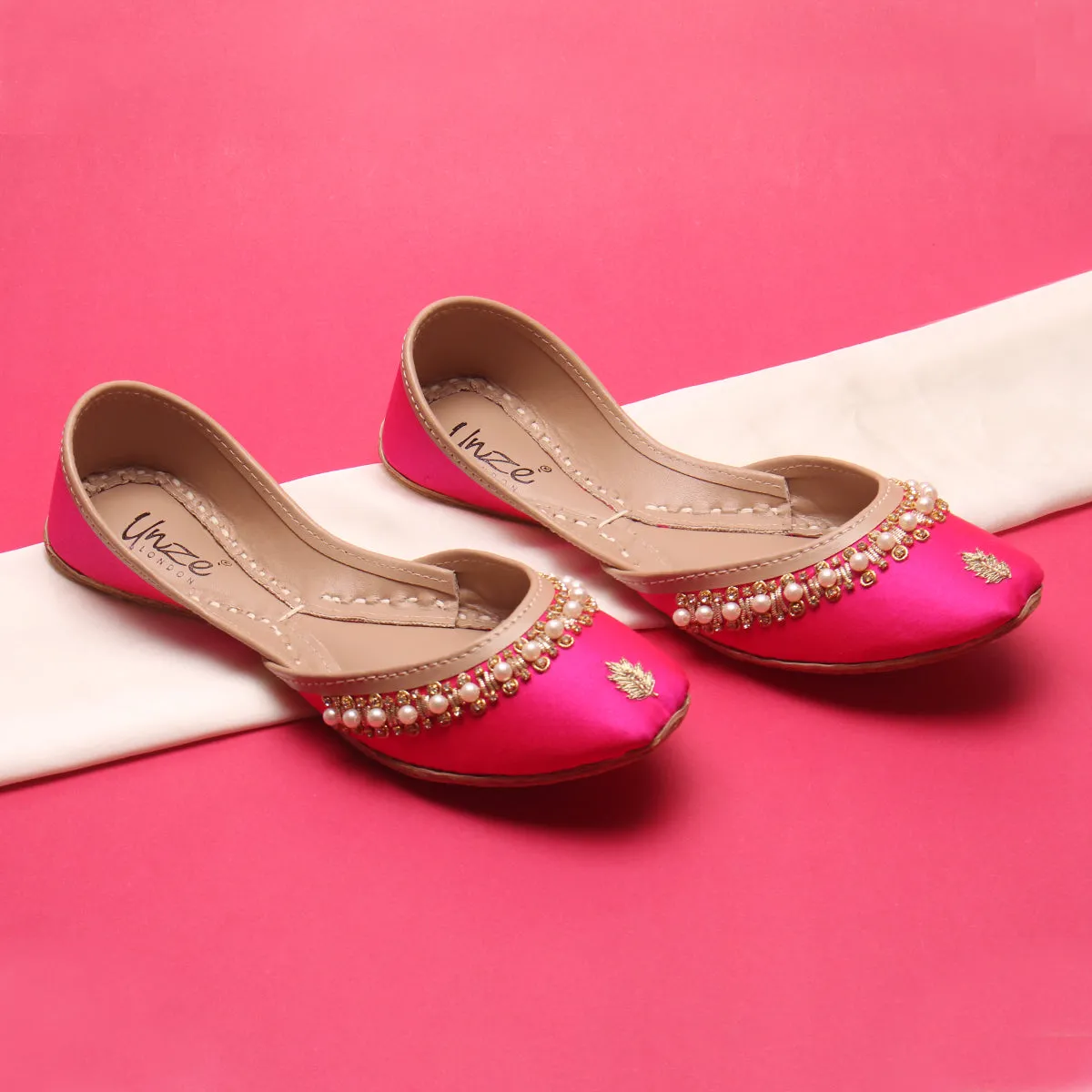 Womens "AMZIE" Leather Flat Khussa