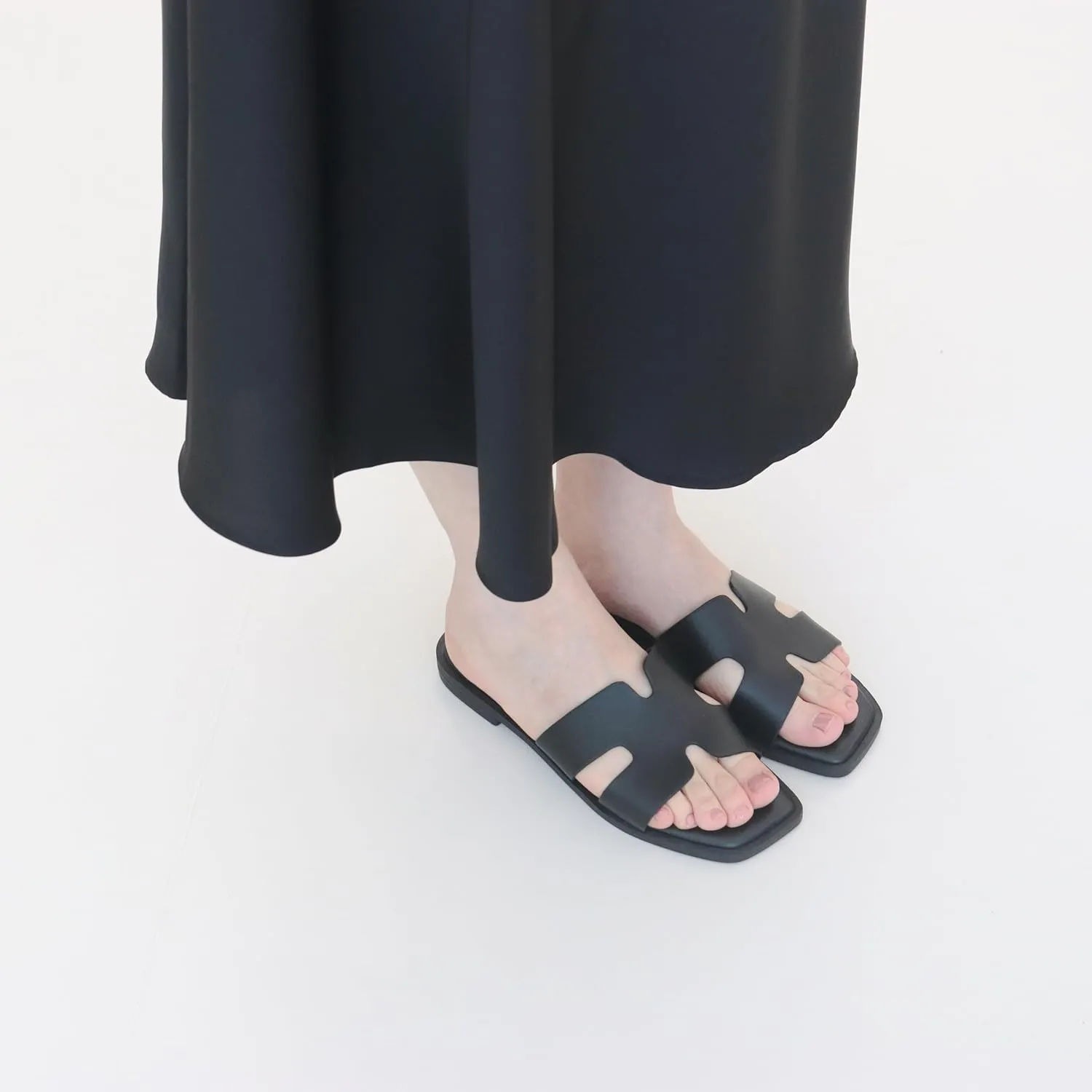Womens Slip On Flat Sandals Soft Leather Open Toe Slide for Summer Dressy